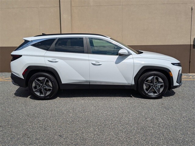 2025 Hyundai Tucson SEL Convenience photo 3