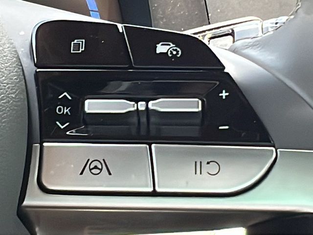 2025 Hyundai Elantra SEL - Photo 23