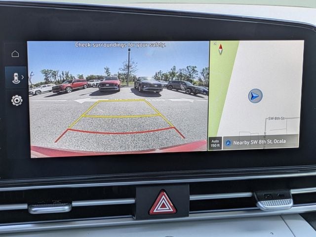 2025 Hyundai Elantra Limited - Photo 21