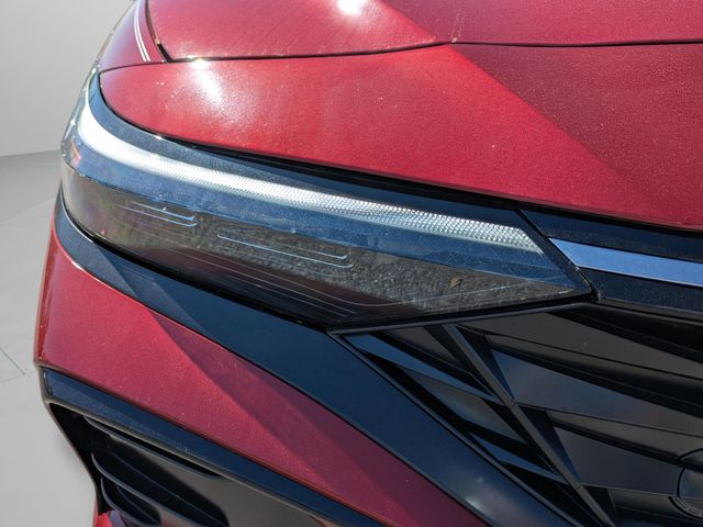2025 Hyundai Elantra Limited - Photo 33