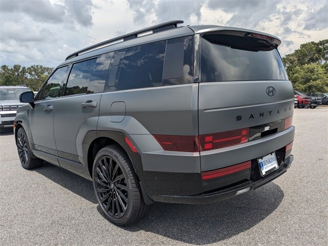 2024 Hyundai Santa Fe Calligraphy photo 2
