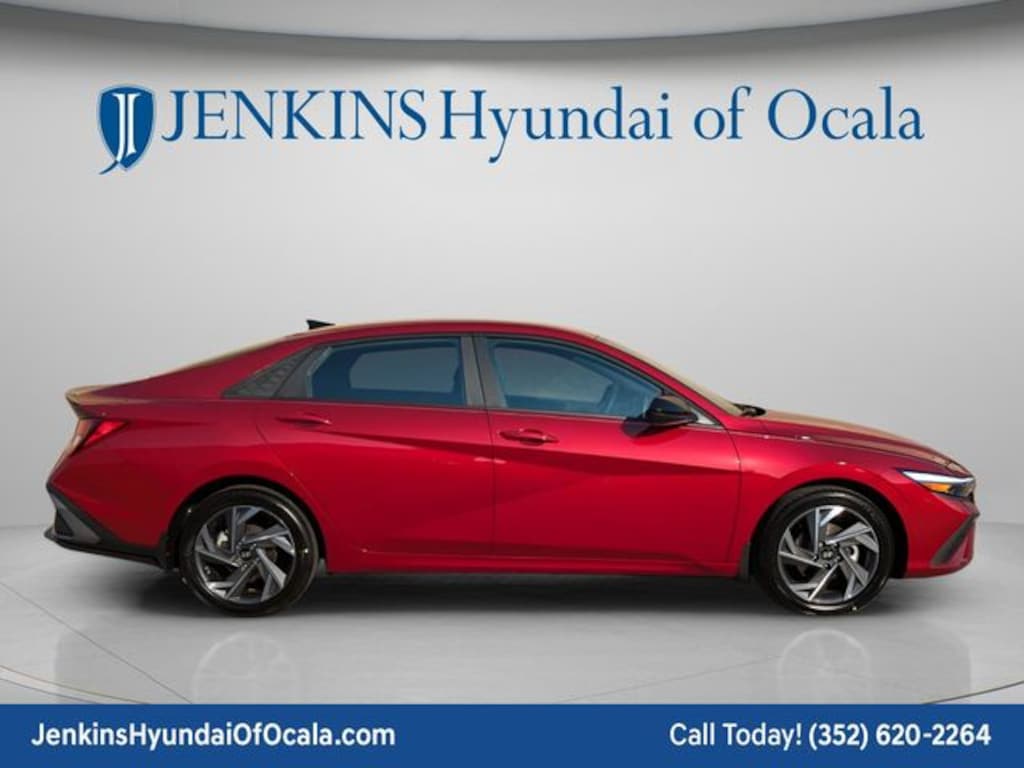 Certified 2025 Hyundai Elantra SEL Convenience Sedan