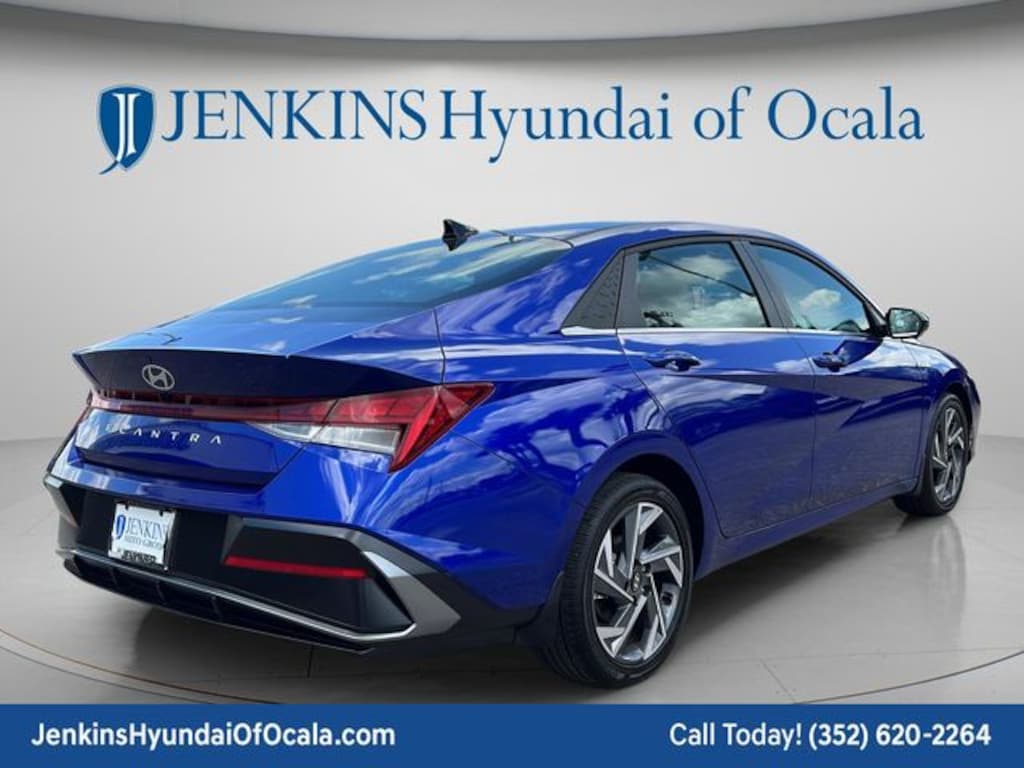 Certified 2025 Hyundai Elantra SEL Convenience Sedan