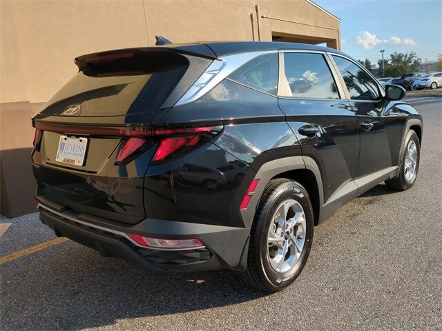 2023 Hyundai Tucson SE photo 3