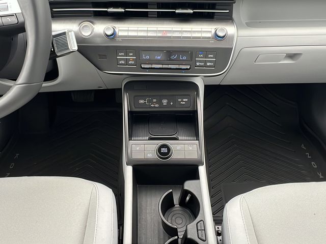 2024 Hyundai Kona SEL - Photo 18