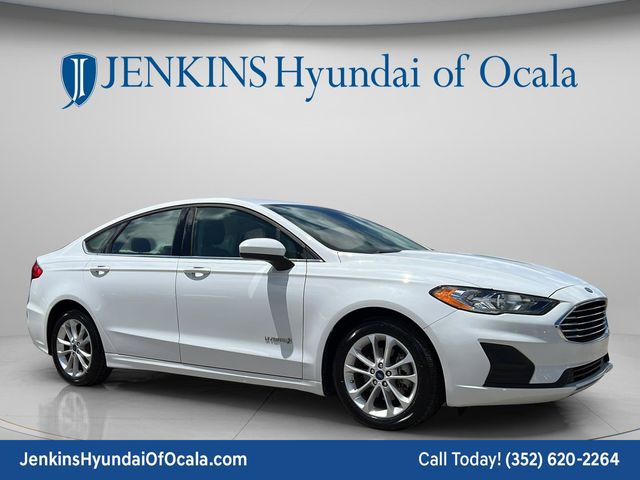 2019 Ford Fusion Hybrid SE - Photo 1