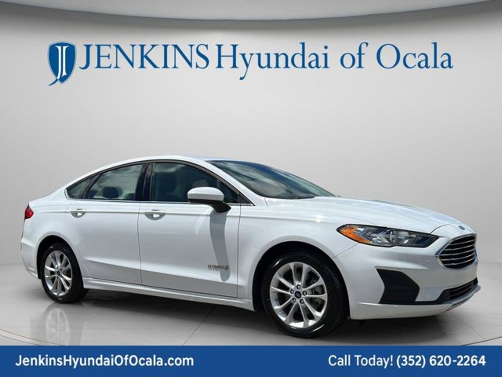 Used 2019 Ford Fusion Hybrid SE Sedan