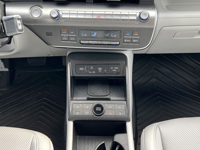 2024 Hyundai Kona Limited - Photo 18