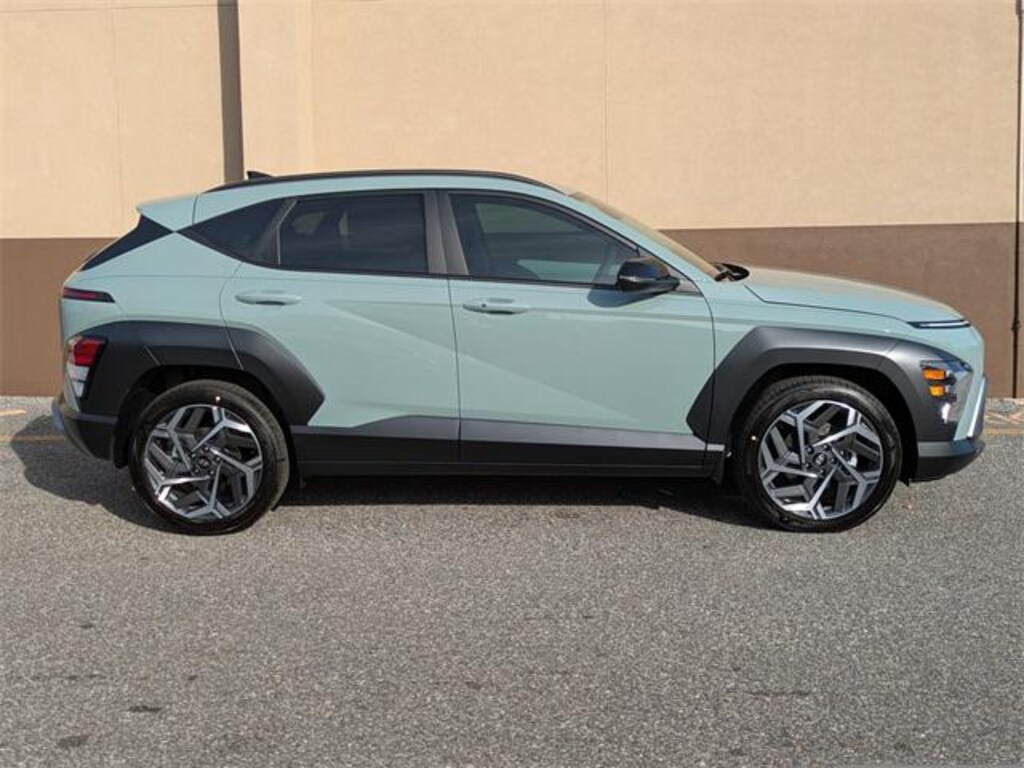 New 2026 Hyundai Kona SEL Premium FWD SUV