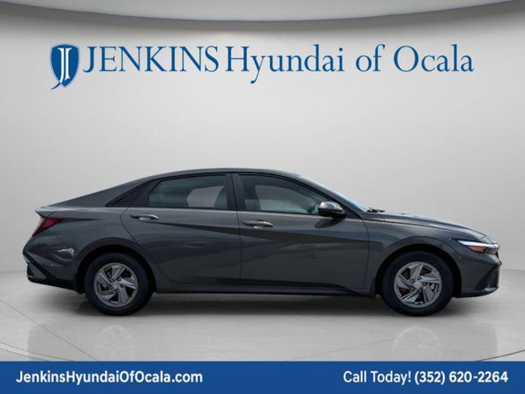 New 2026 Hyundai Elantra SE Sedan
