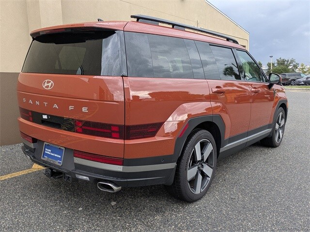 2024 Hyundai Santa Fe Limited photo 4