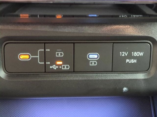 2025 Hyundai Tucson Limited - Photo 29