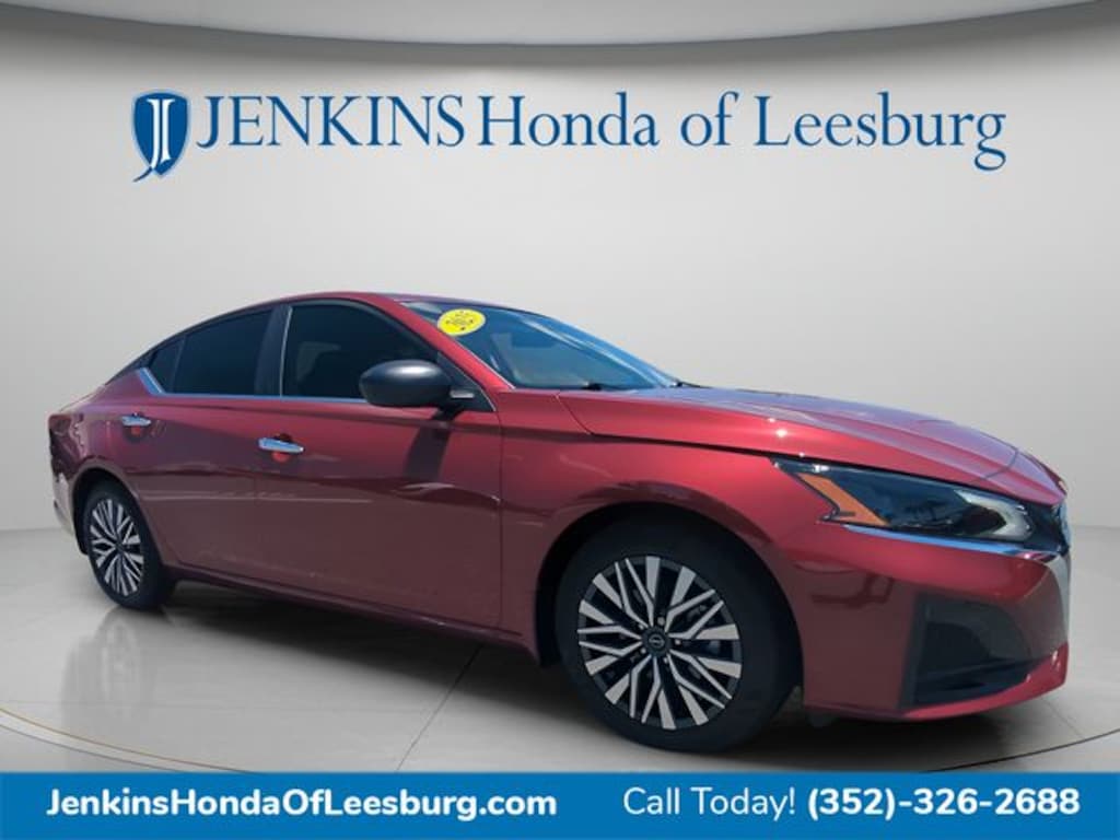 Used 2025 Nissan Altima SV Sedan