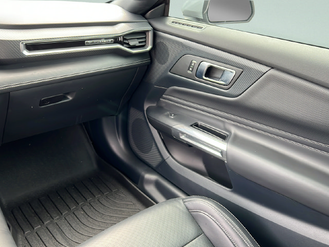 2024 Ford Mustang EcoBoost Premium - Photo 16