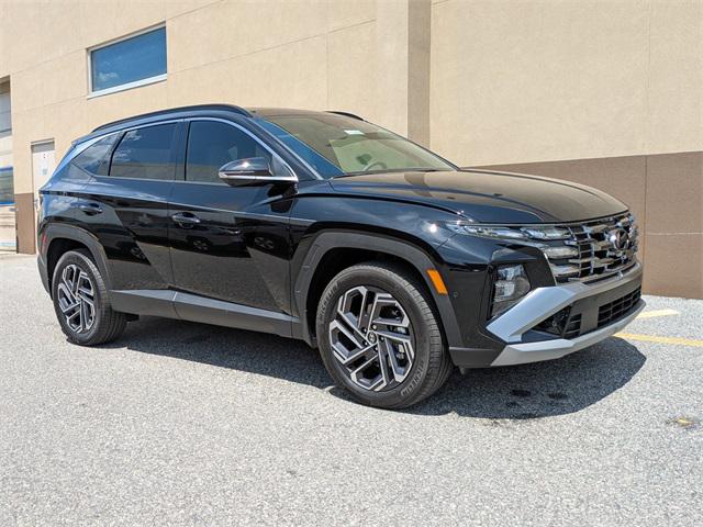 2025 Hyundai Tucson Hybrid Limited photo 2