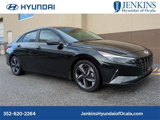 2023 Hyundai Elantra Limited's photo