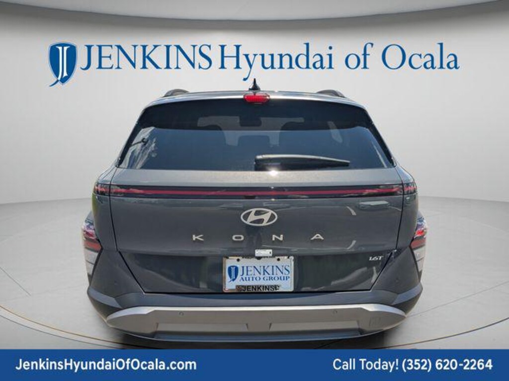 New 2026 Hyundai Kona Limited FWD SUV