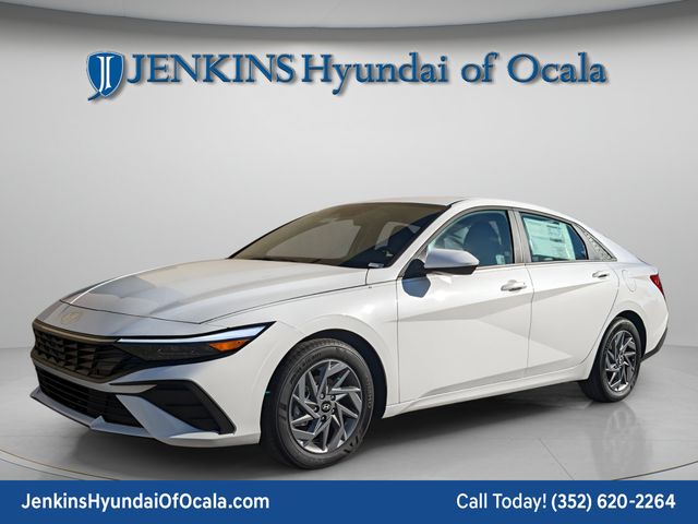 2025 Hyundai Elantra SEL - Photo 7