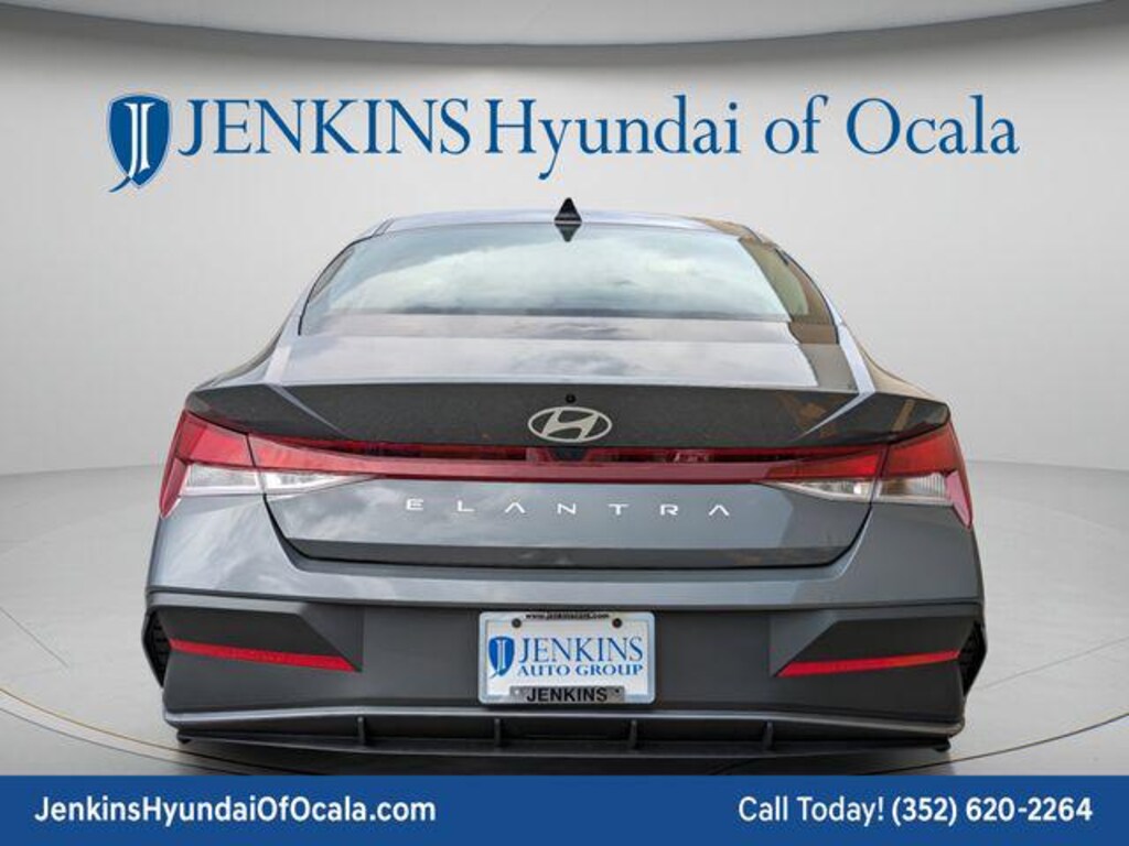 New 2026 Hyundai Elantra SE Sedan