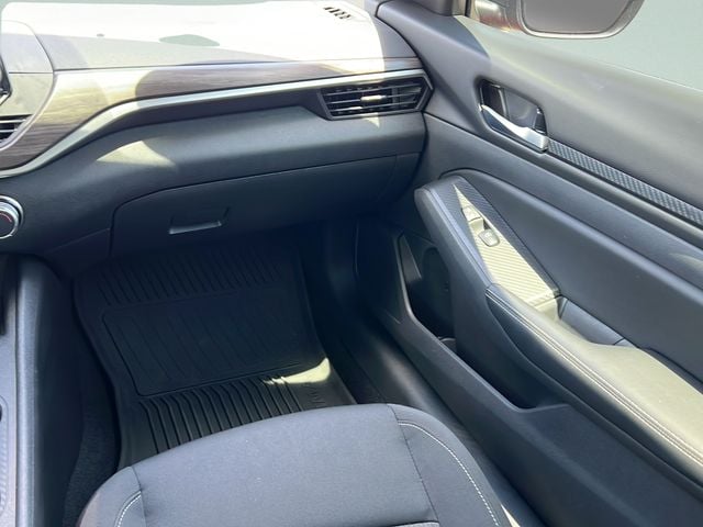 2025 Nissan Altima SV - Photo 14