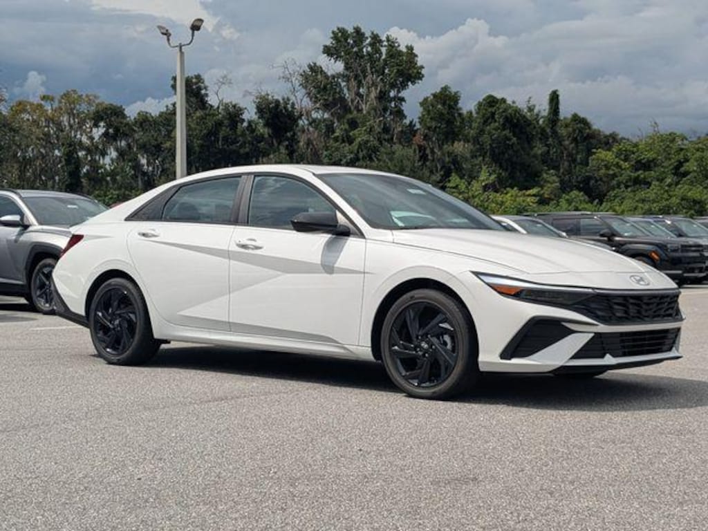 New 2026 Hyundai Elantra SEL Sport Sedan