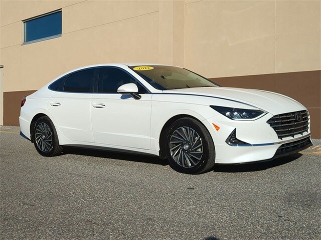 2022 Hyundai Sonata Hybrid SEL photo 2
