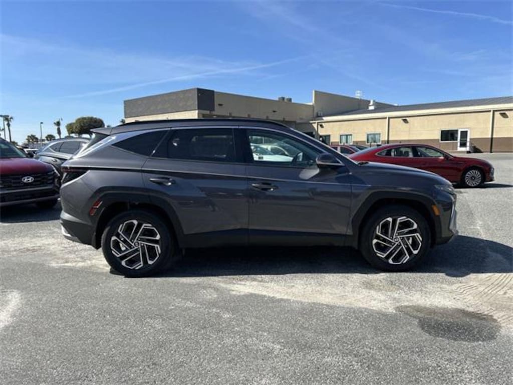 New 2025 Hyundai Tucson Hybrid Limited SUV