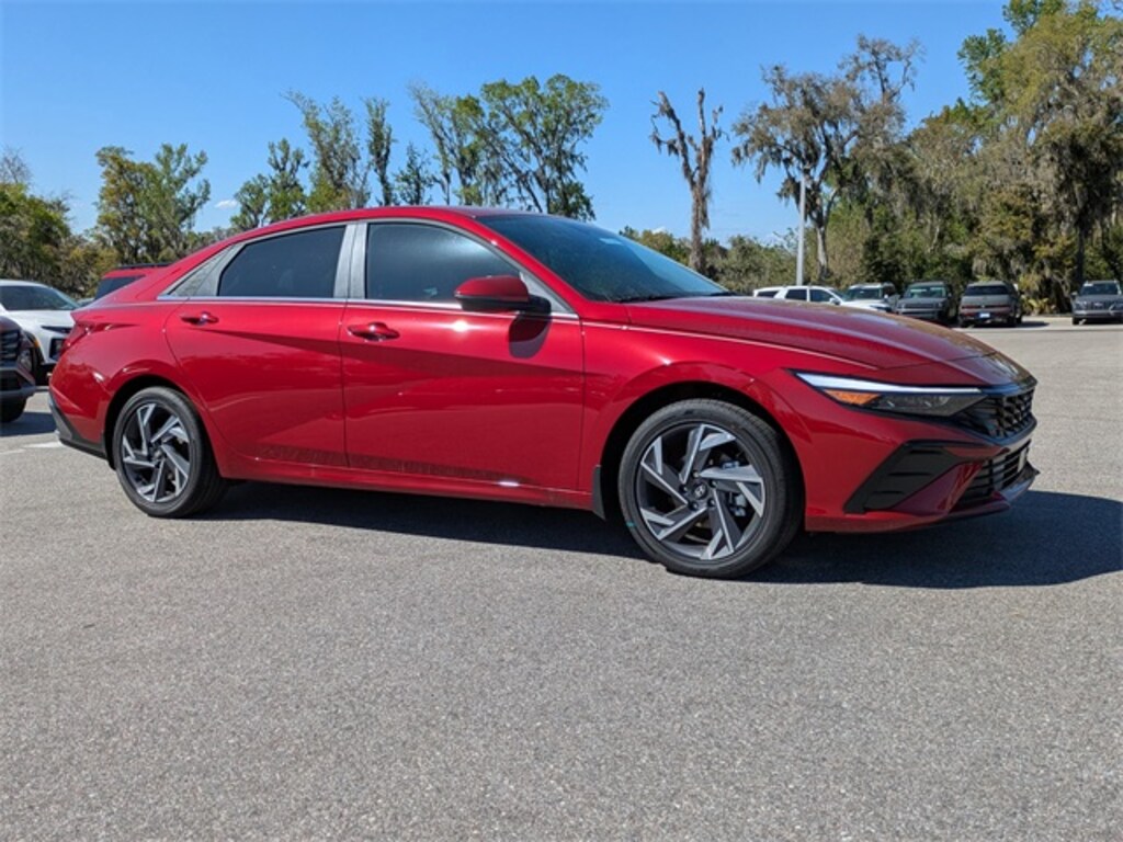 Certified 2025 Hyundai Elantra Hybrid Limited Sedan