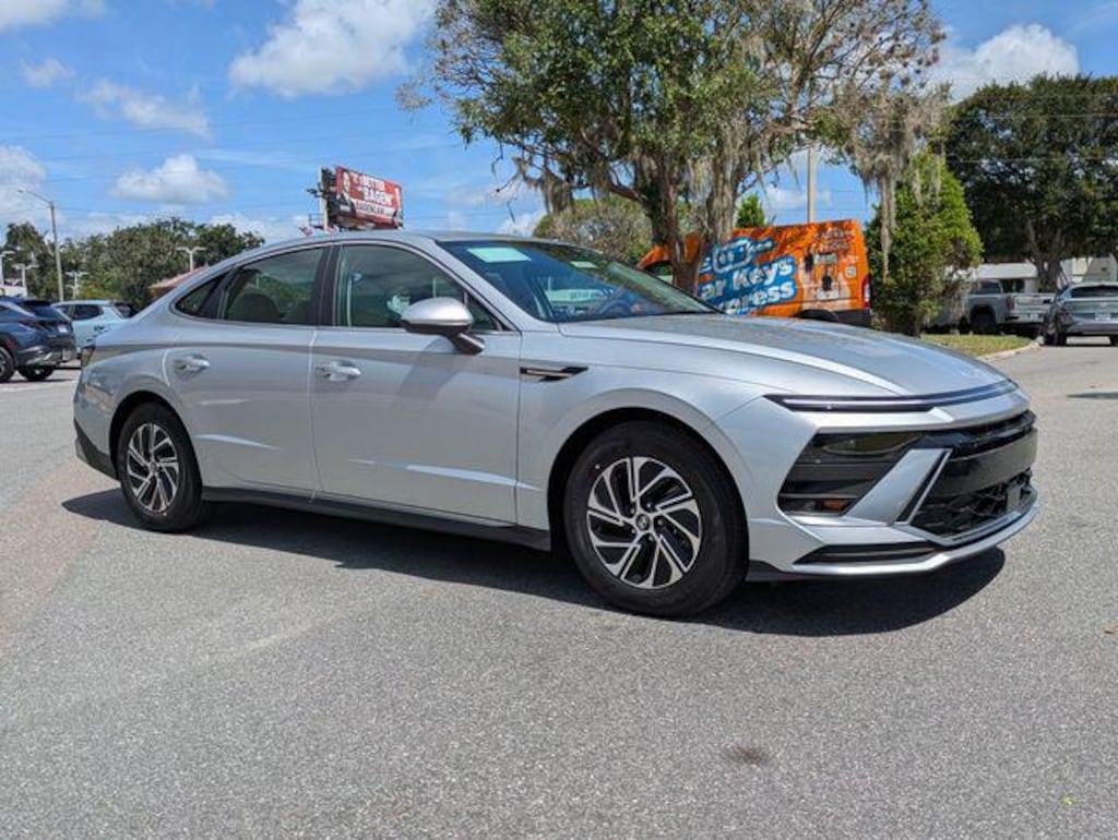 New 2026 Hyundai Sonata Hybrid Blue Sedan