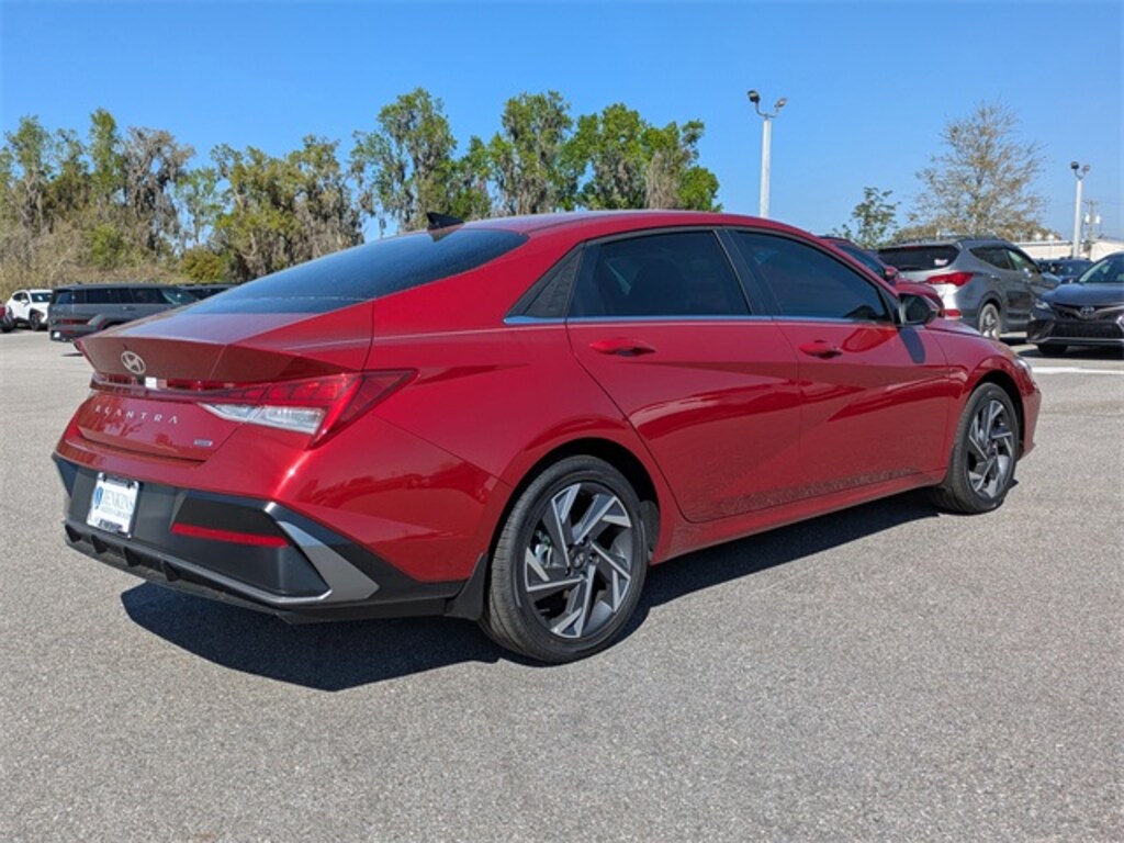 Certified 2025 Hyundai Elantra Hybrid Limited Sedan