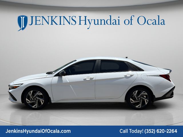 2025 Hyundai Elantra SEL - Photo 6