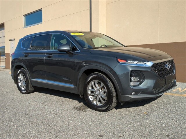 2020 Hyundai Santa Fe SEL photo 2