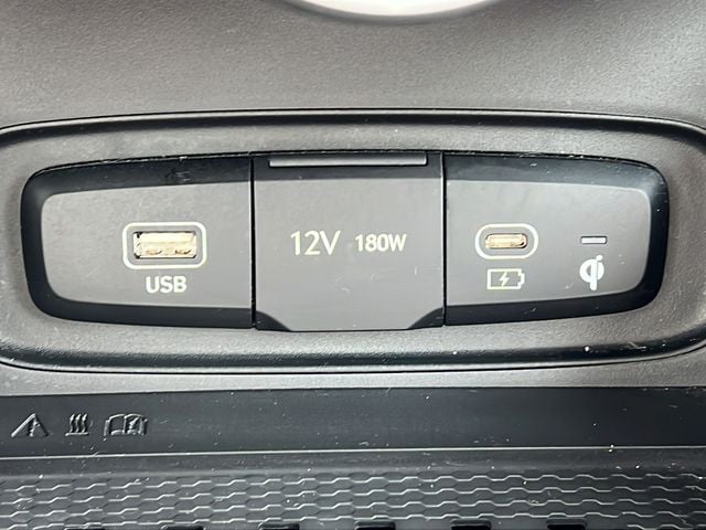 2023 Hyundai Venue Limited - Photo 26
