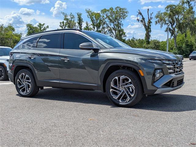 2025 Hyundai Tucson Hybrid Limited photo 2