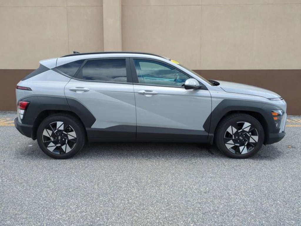 Used 2024 Hyundai Kona SEL SUV