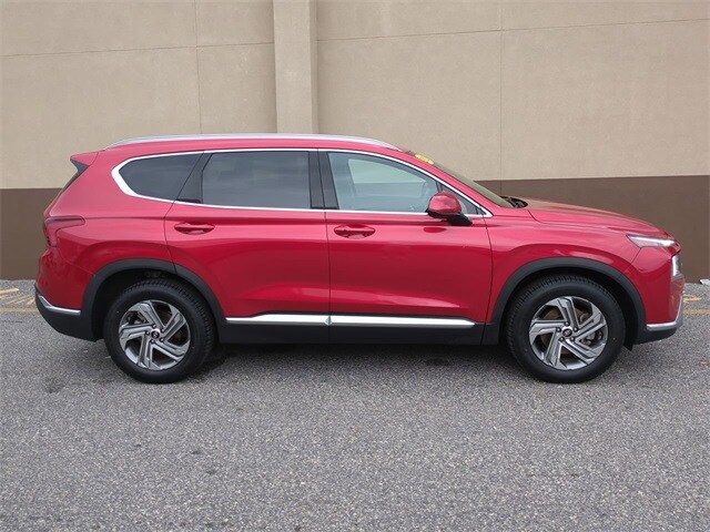 2022 Hyundai Santa Fe SEL photo 3