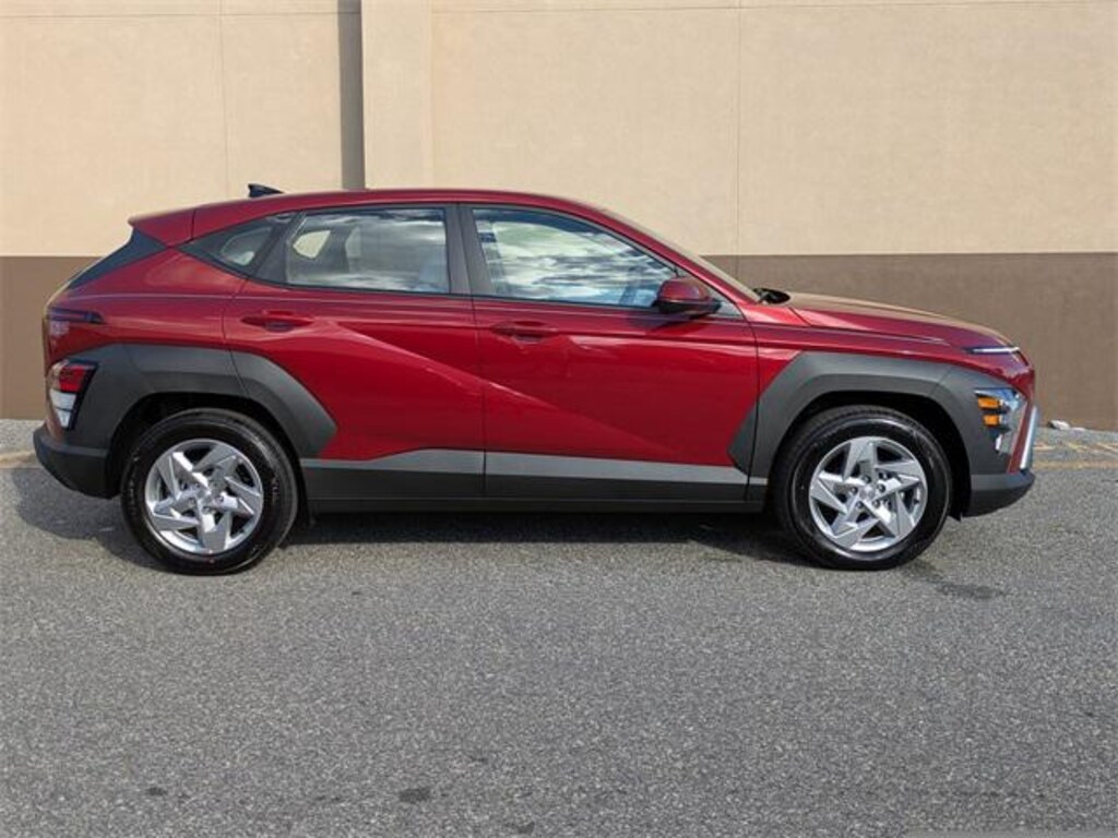 New 2026 Hyundai Kona SE FWD SUV