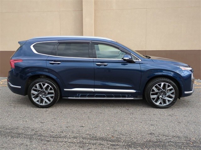2022 Hyundai Santa Fe Calligraphy photo 2
