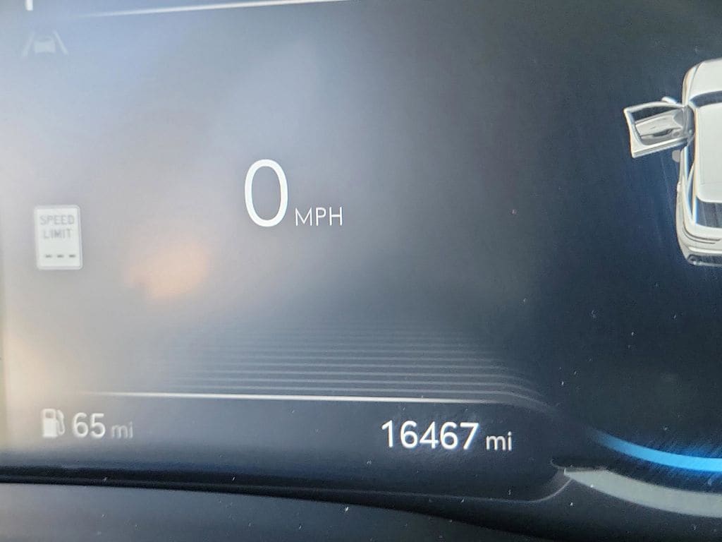 2025 GENESIS GV70 Standard - Photo 29