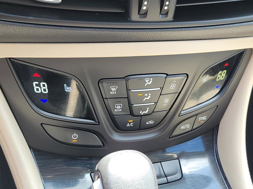 2018 Buick Envision Essence - Photo 33