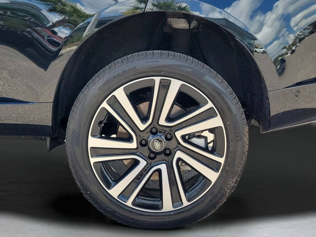 2023 Land Rover Range Rover SE - Photo 33