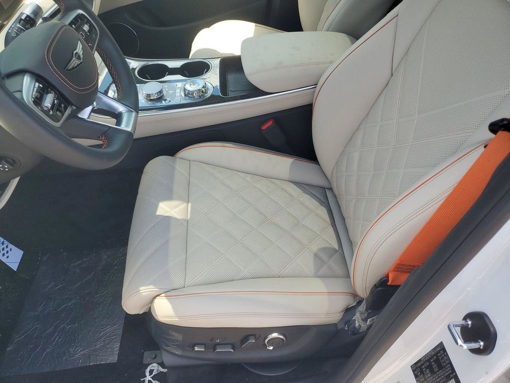 2026 GENESIS GV70 Sport Prestige - Photo 14