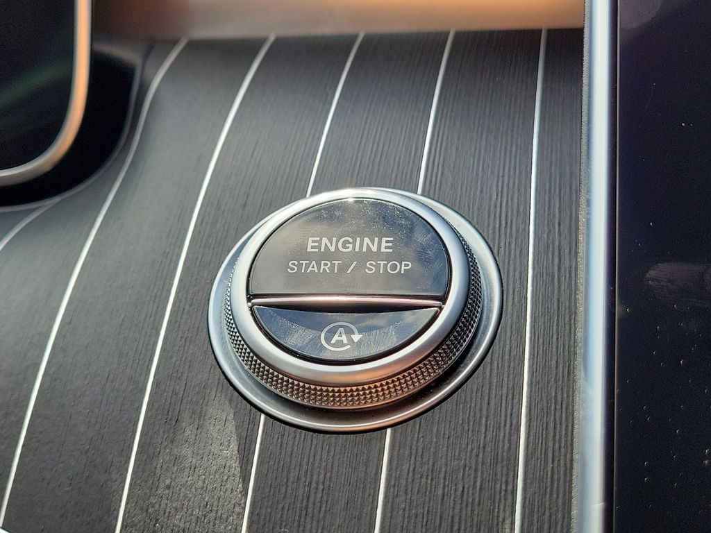 2023 Mercedes-Benz C-Class Sedan C 300 - Photo 31