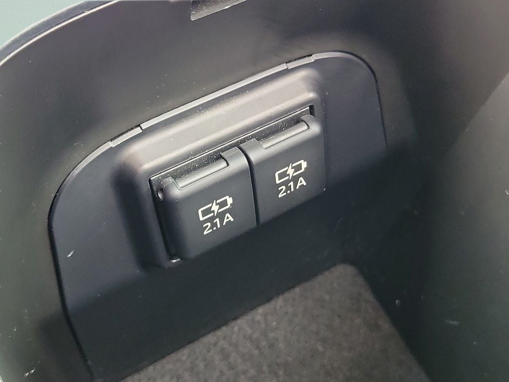 2020 Toyota RAV4 XSE - Photo 31