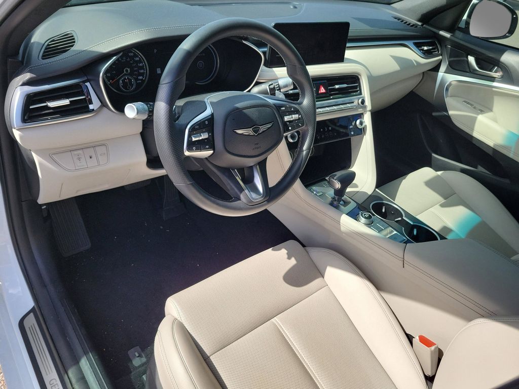 2025 GENESIS G70 Standard - Photo 30