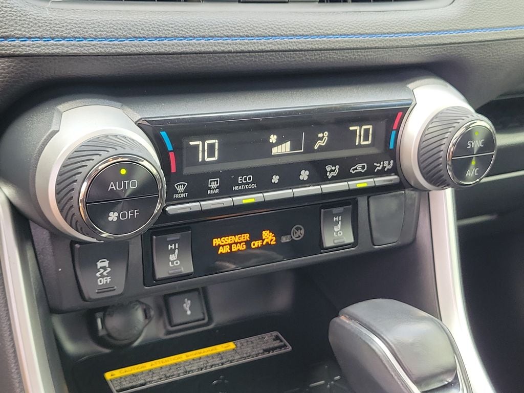 2020 Toyota RAV4 XSE - Photo 29