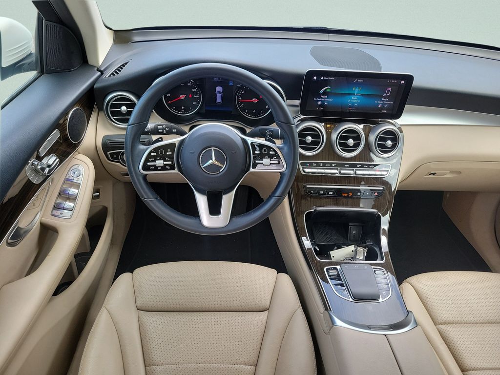 2021 Mercedes-Benz GLC GLC300 - Photo 17