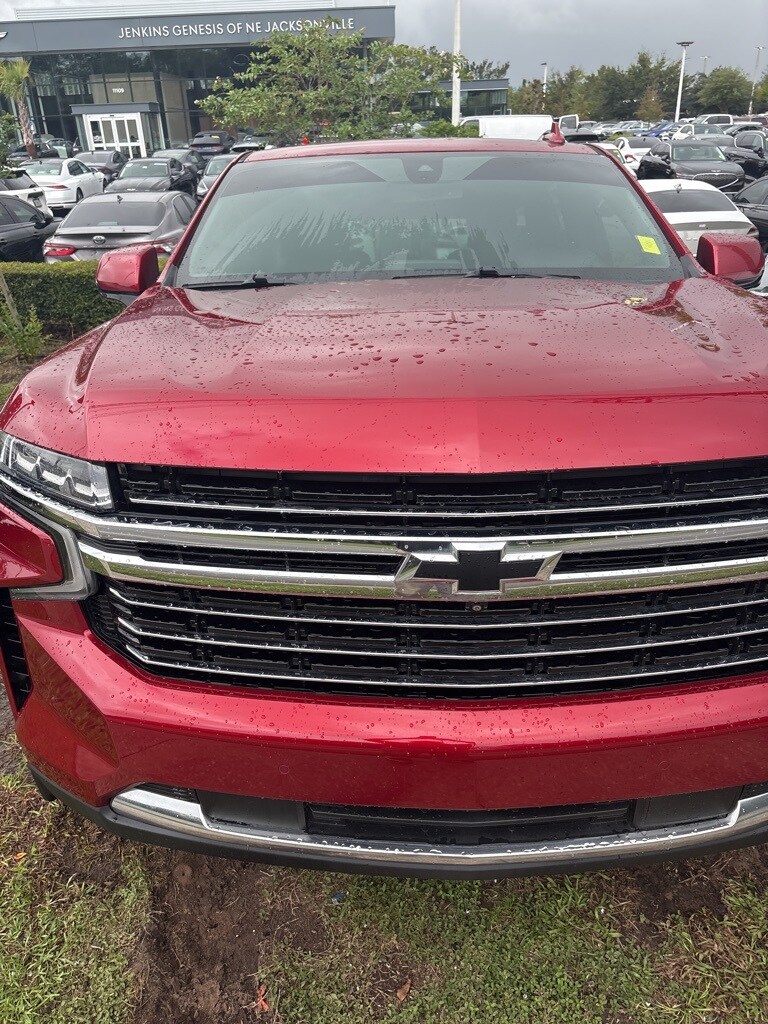 2021 Chevrolet Tahoe LT photo 2