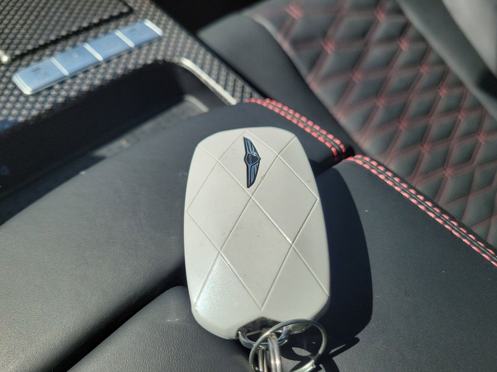 2025 GENESIS G80 Sport Prestige - Photo 16