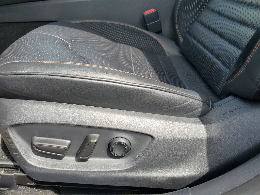 2019 Toyota Avalon XLE XSE Touring Limited photo 2